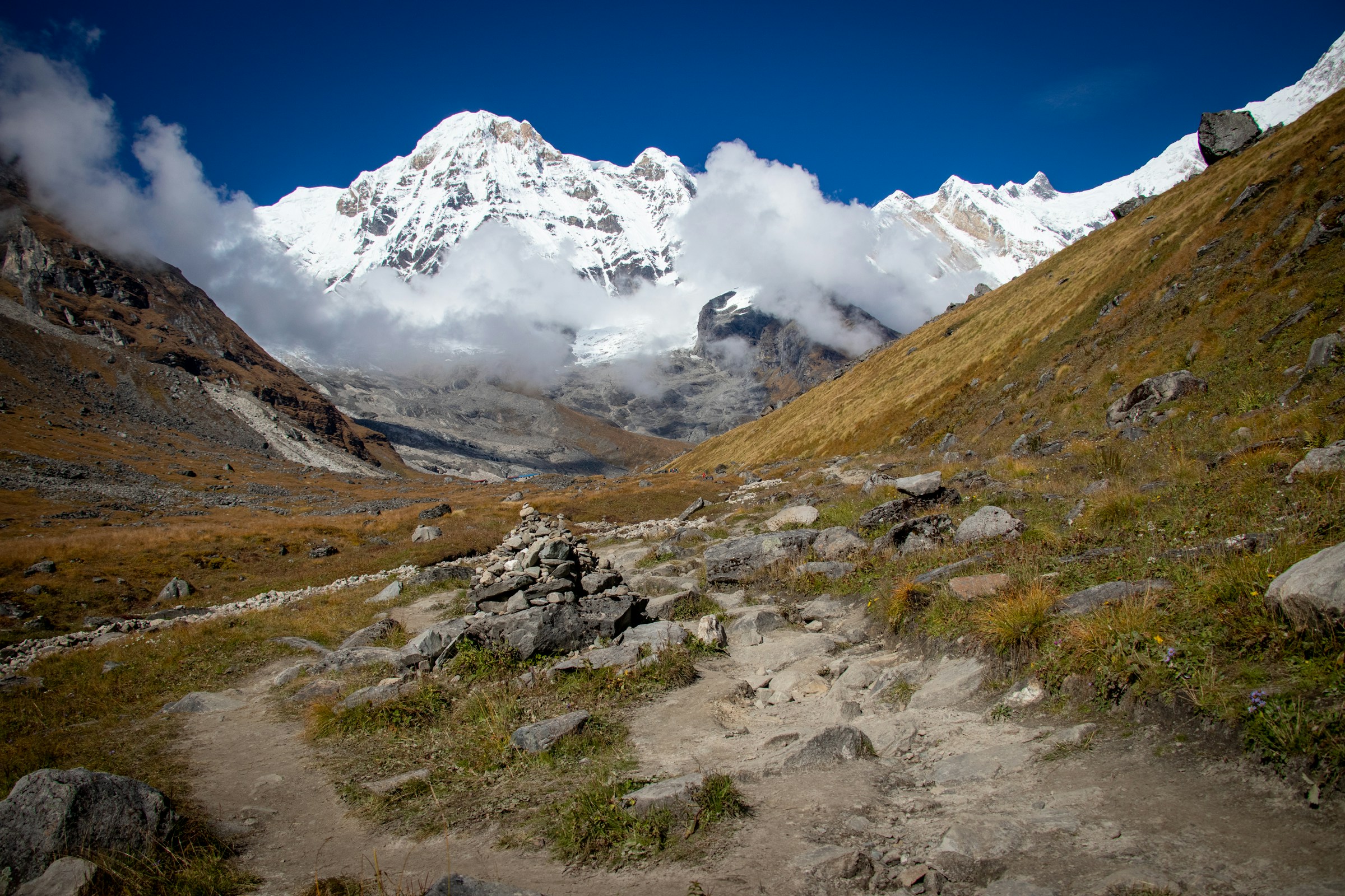 Annapurna mountains featured in the LetUsGuide project